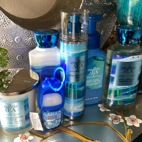 Bath & Body Works Other - Bath and body Work Endless Sea gift set combo